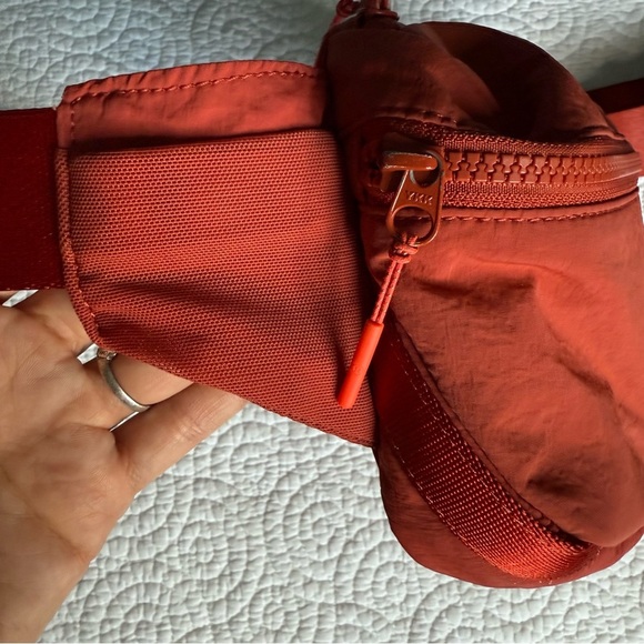 lululemon athletica Men's Belt Bag in Bold orange - Picture 7 of 12